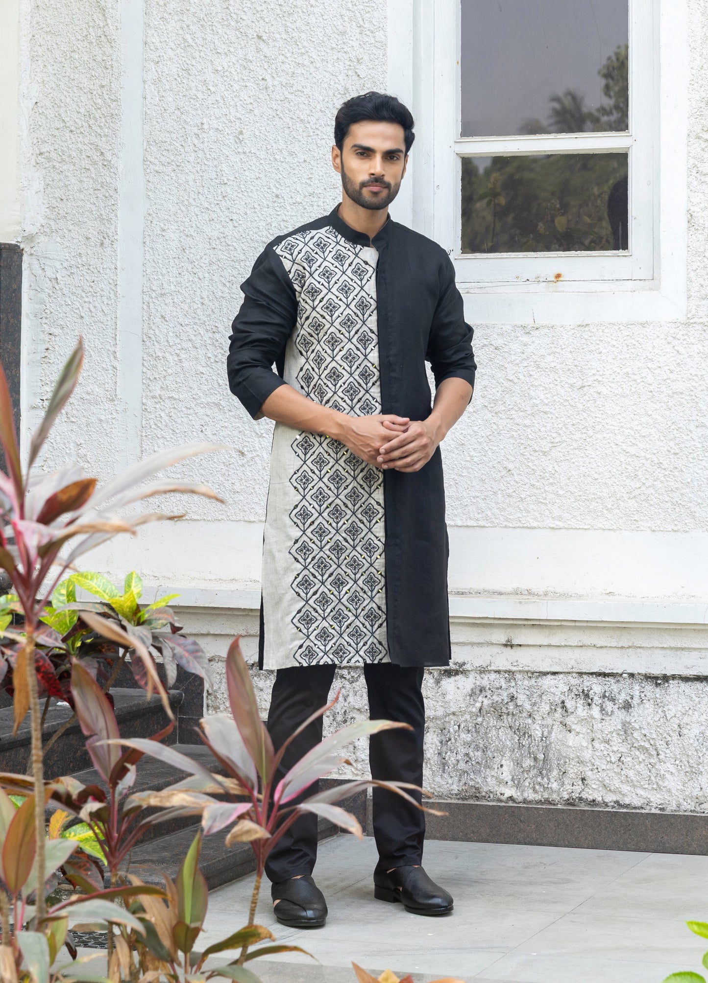 Ebony & Ivory Linen Kurta